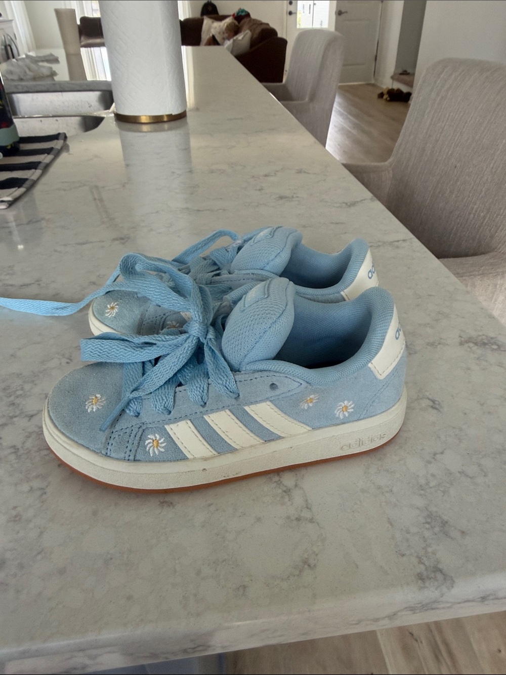adidas Kids Light Blue Suede Sneakers with White Stripes and Daisy Embroidery